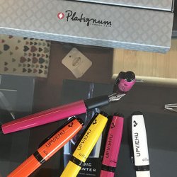 PLUMA PLATIGNUM UPV/EHU EN...