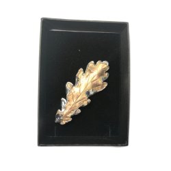 BROCHE ROBLE PLATA NATURAL...